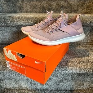Nike Women’s Free Run Commuter 2017